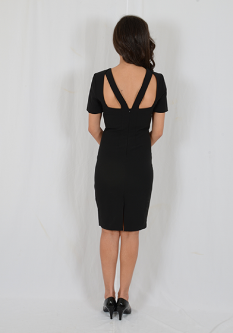 Black-elegant-opened-back-dress